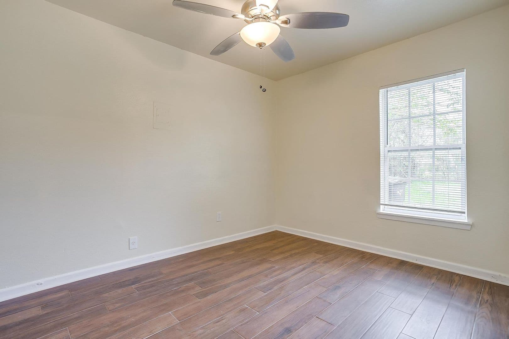 Fort Worth House: 3537 Half Moon Dr