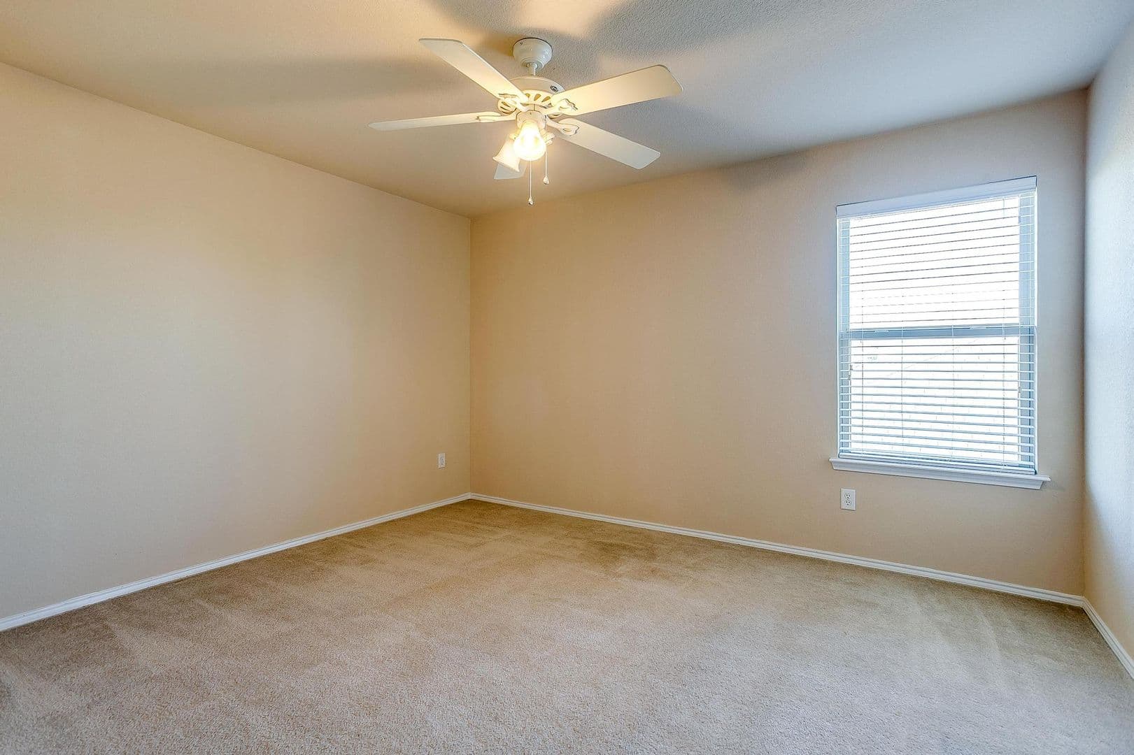 Fort Worth House: 7056 Welshman Dr