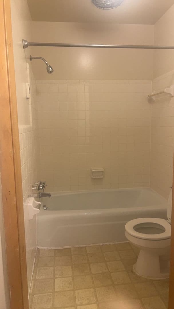 Nashville Apartment: 415 Tusculum Rd C-1