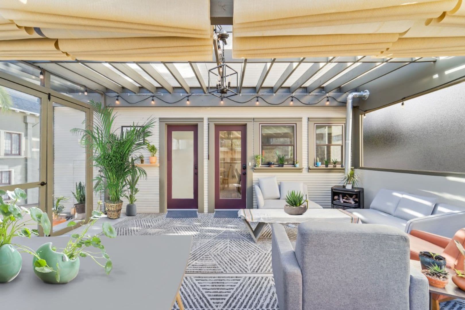 Oakland Townhome: 386 Euclid Ave