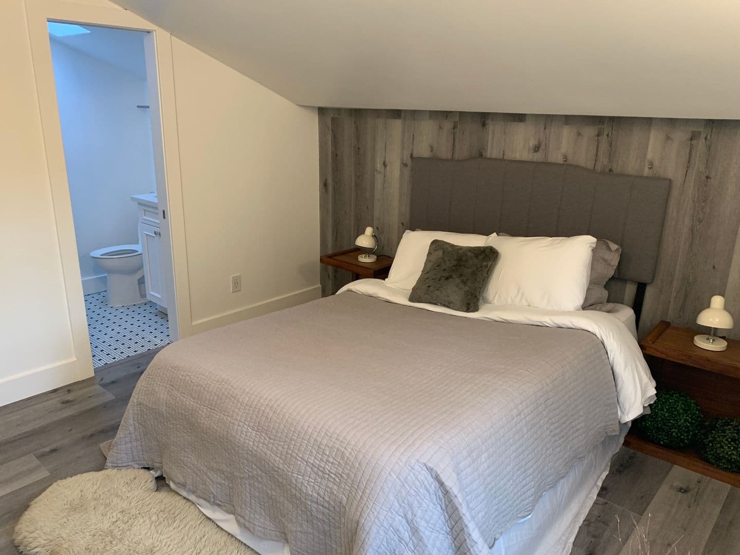 Oakland Townhome: 390 Euclid Ave