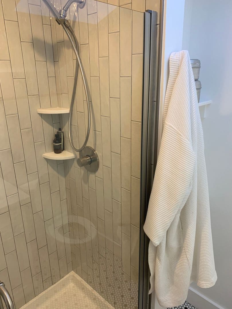 Oakland Townhome: 390 Euclid Ave