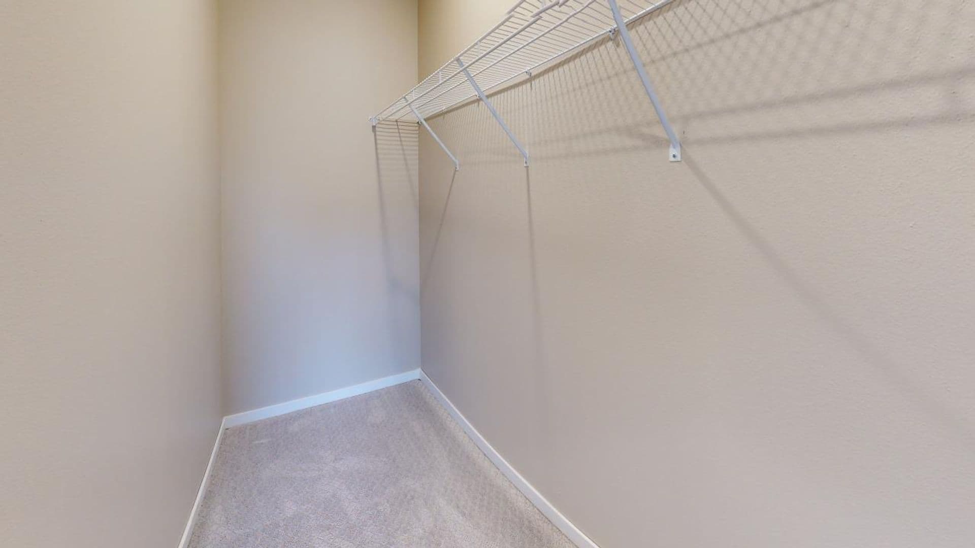 Watertown Apartment: 1631 4th Street NE