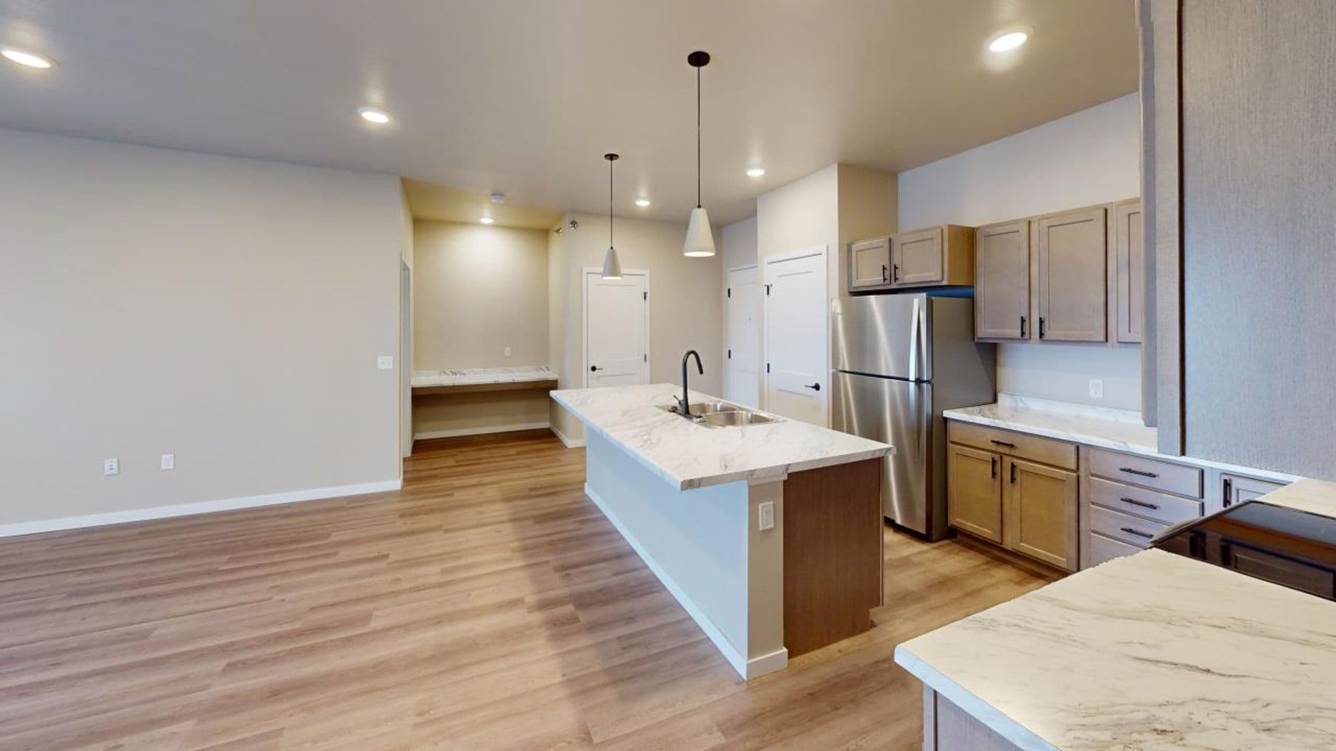 Watertown Apartment: 1631 4th Street NE