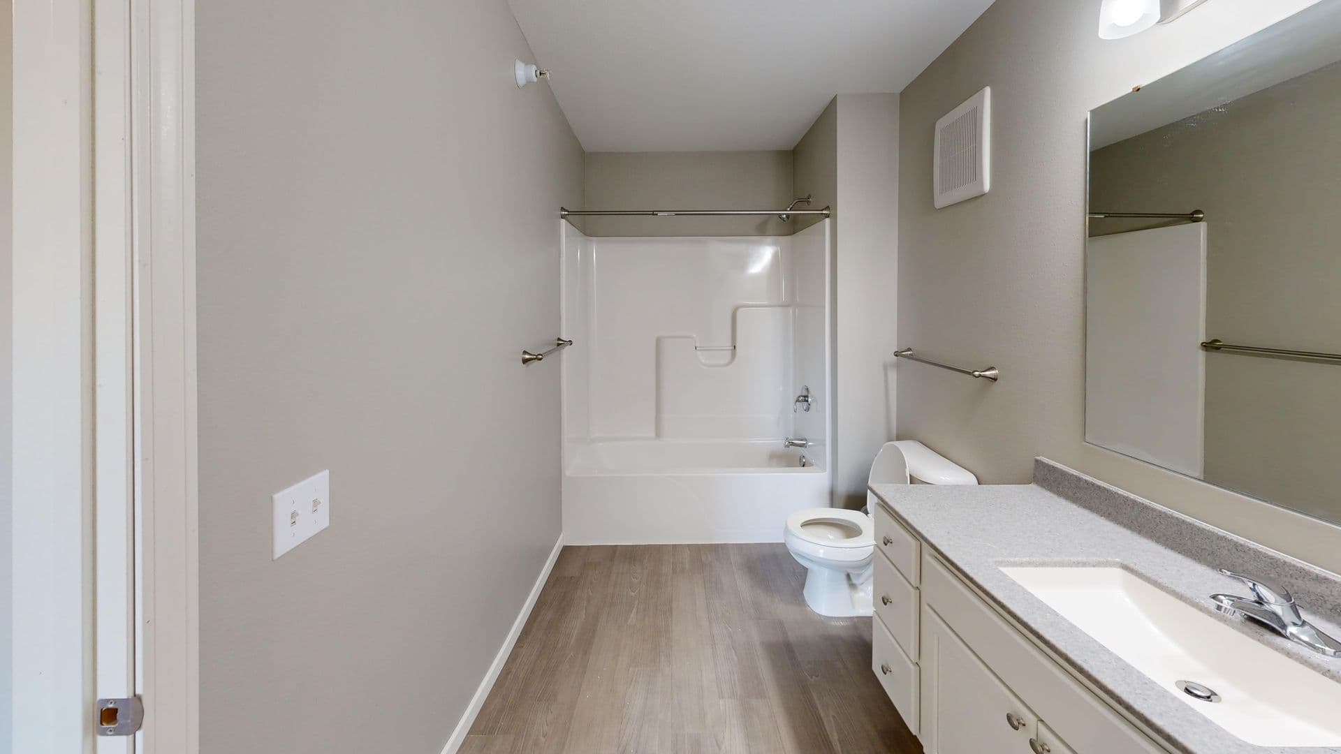 Sioux Falls Apartment: 3600 S Grand Slam Ave