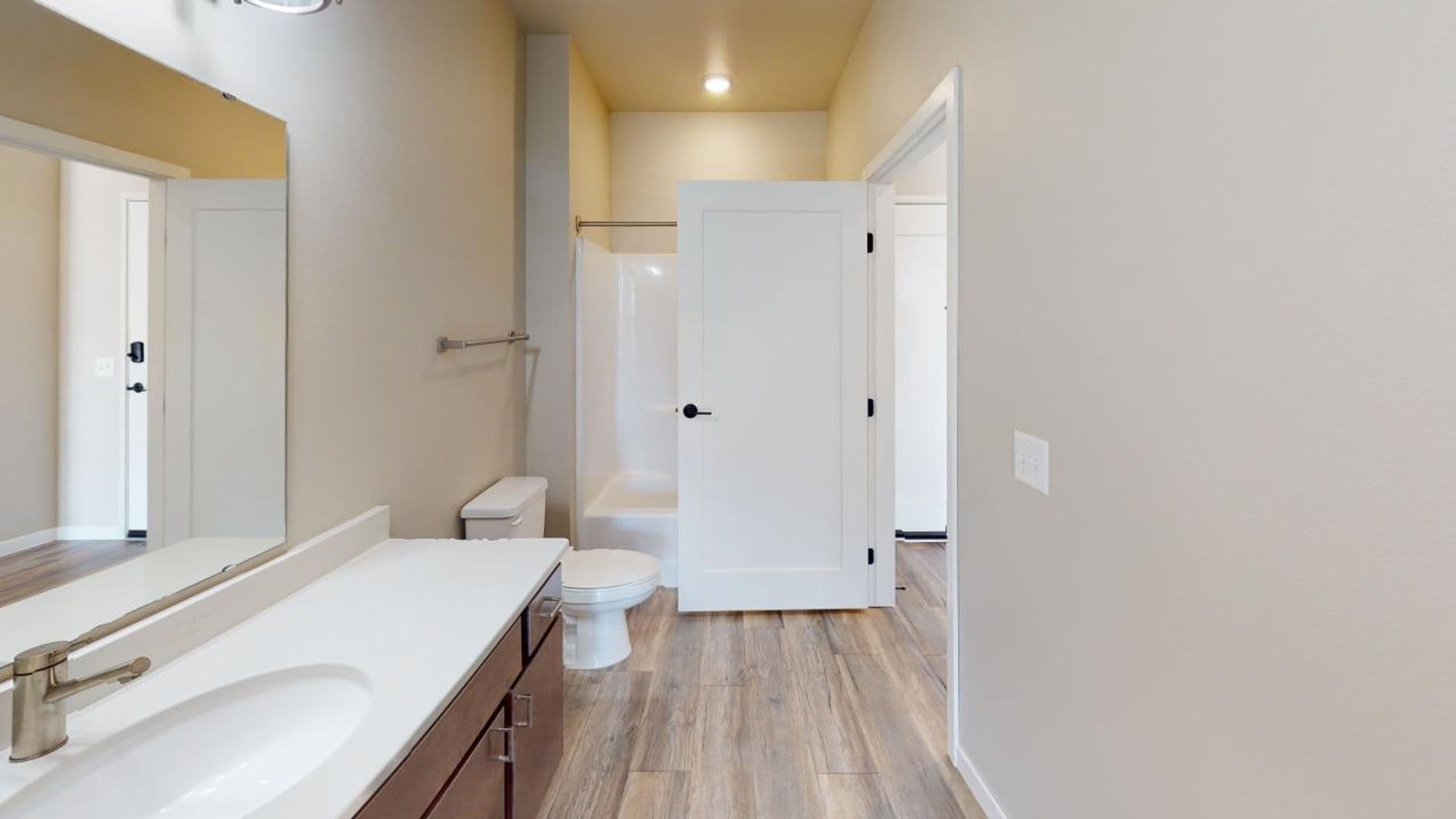 Fargo Apartment: 719 7th Street N