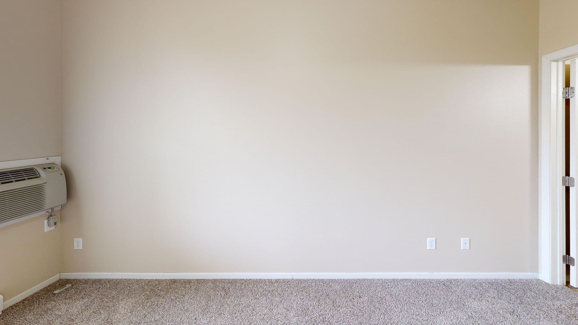 Moorhead Apartment: 1501 Belsly Blvd