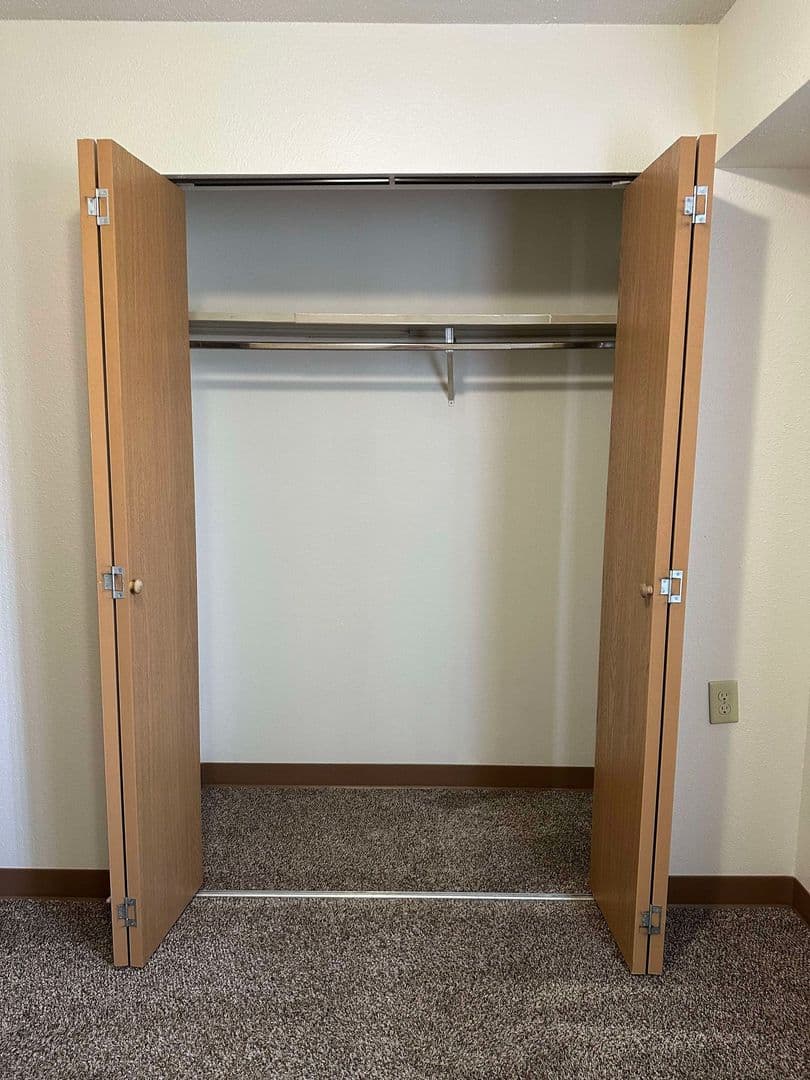 Fargo Apartment: 1502 Dakota Dr N