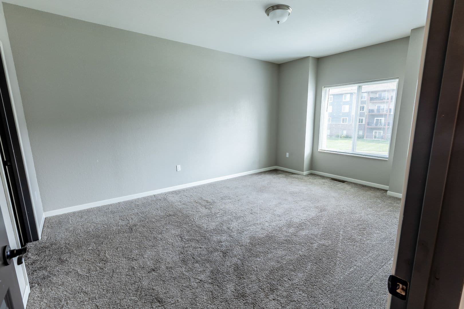 Sioux Falls Apartment: 3600 S Grand Slam Ave