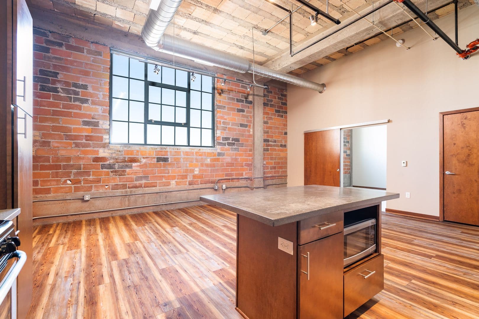 Minneapolis Apartment: 730 Washington Ave N