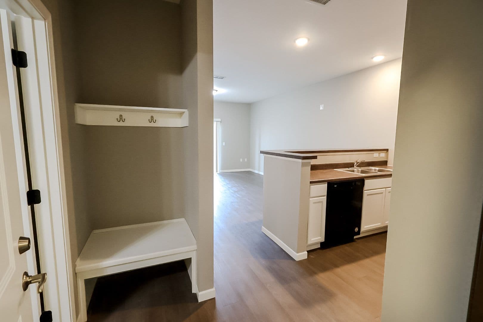 Sioux Falls Apartment: 3600 S Grand Slam Ave