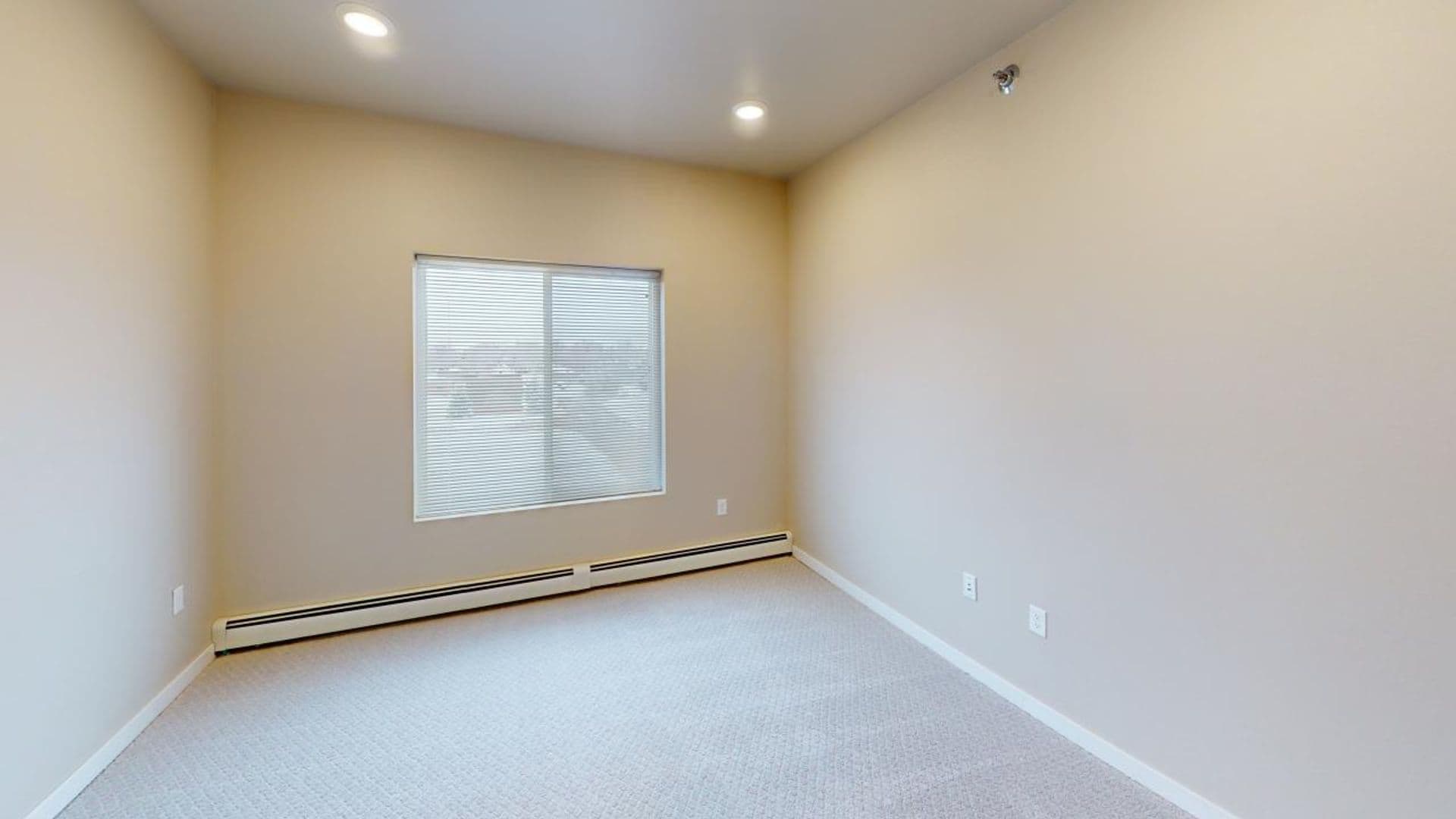 Watertown Apartment: 1631 4th Street NE