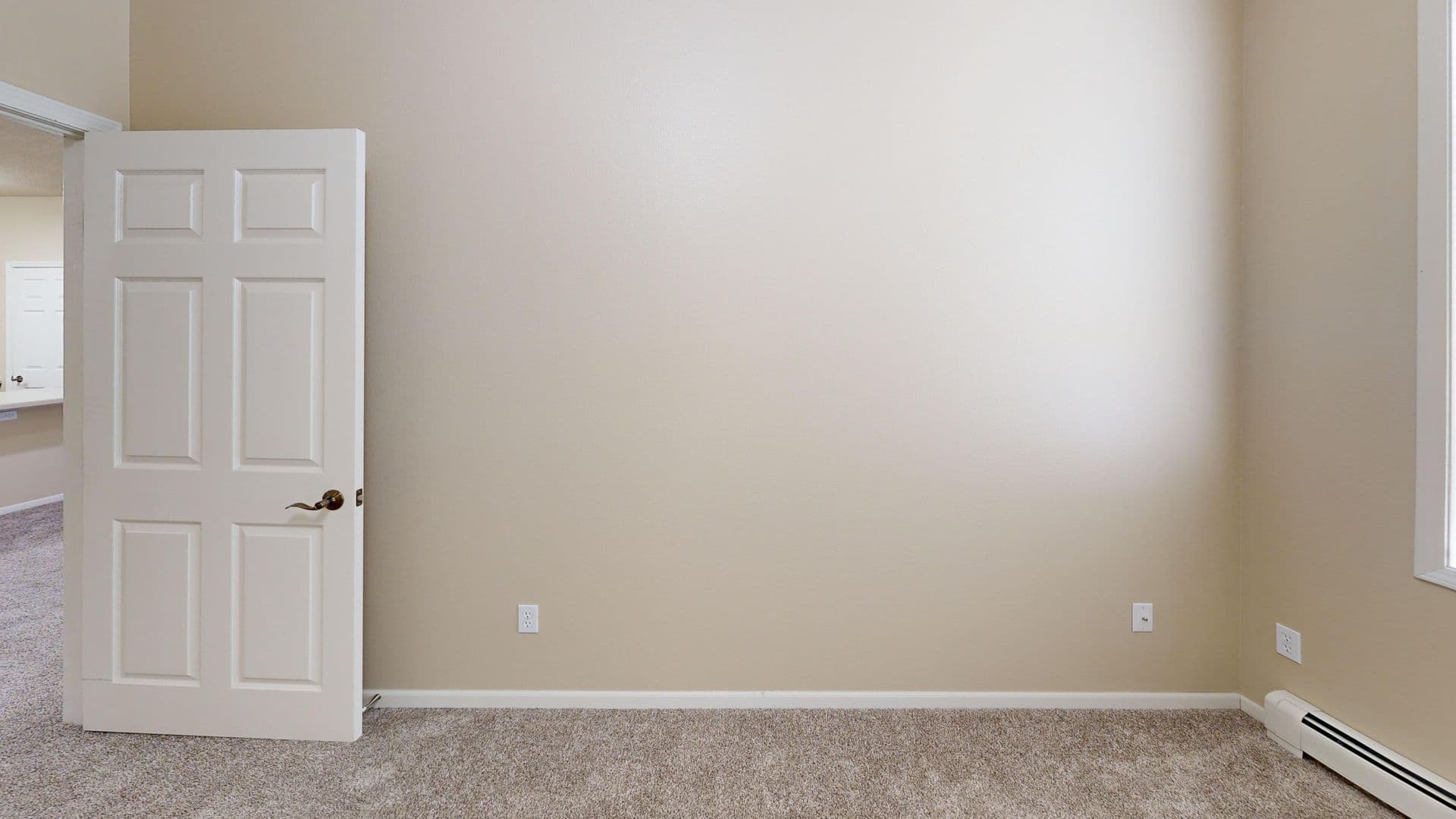 Moorhead Apartment: 1501 Belsly Blvd