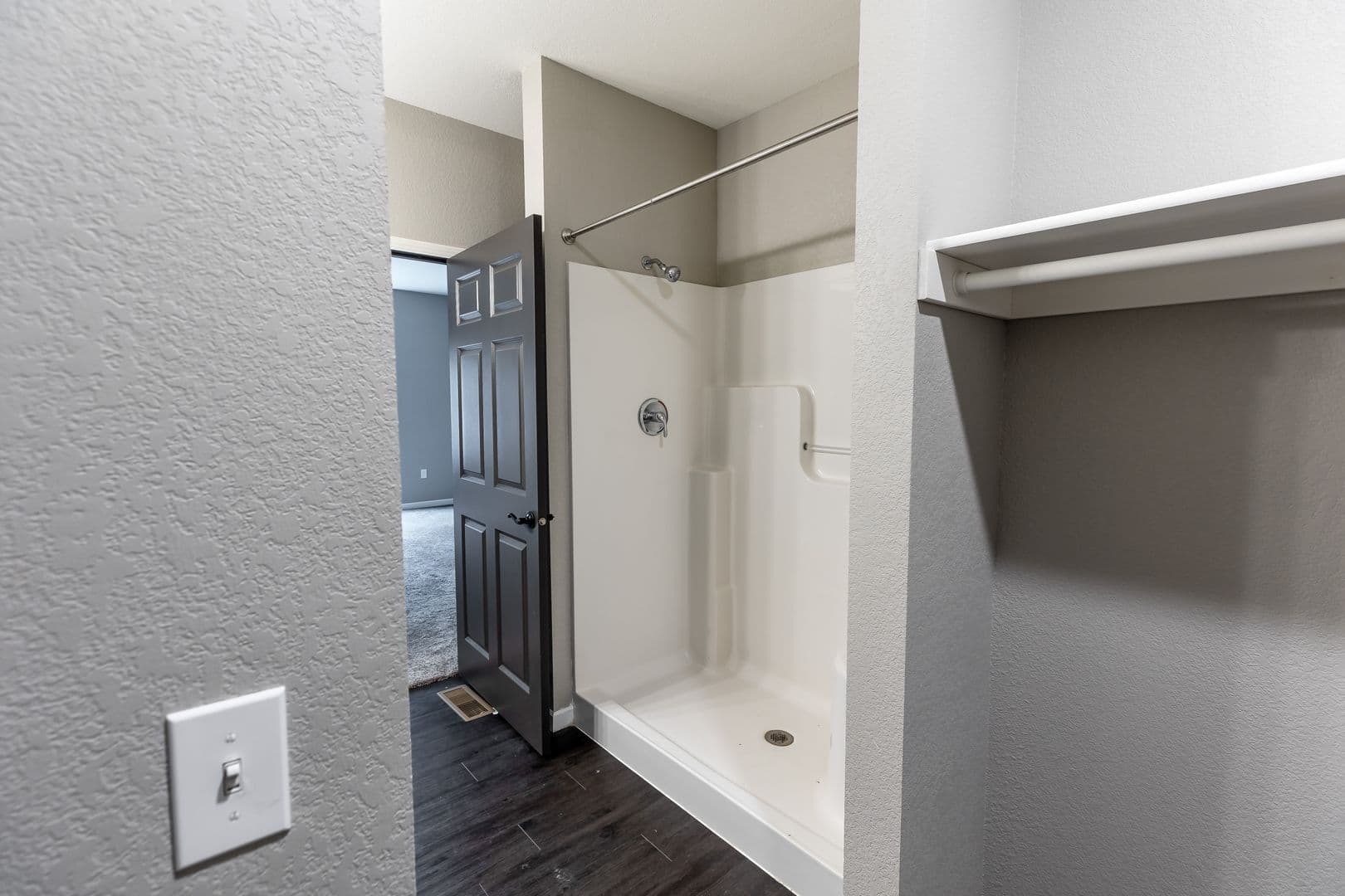 Sioux Falls Apartment: 3600 S Grand Slam Ave