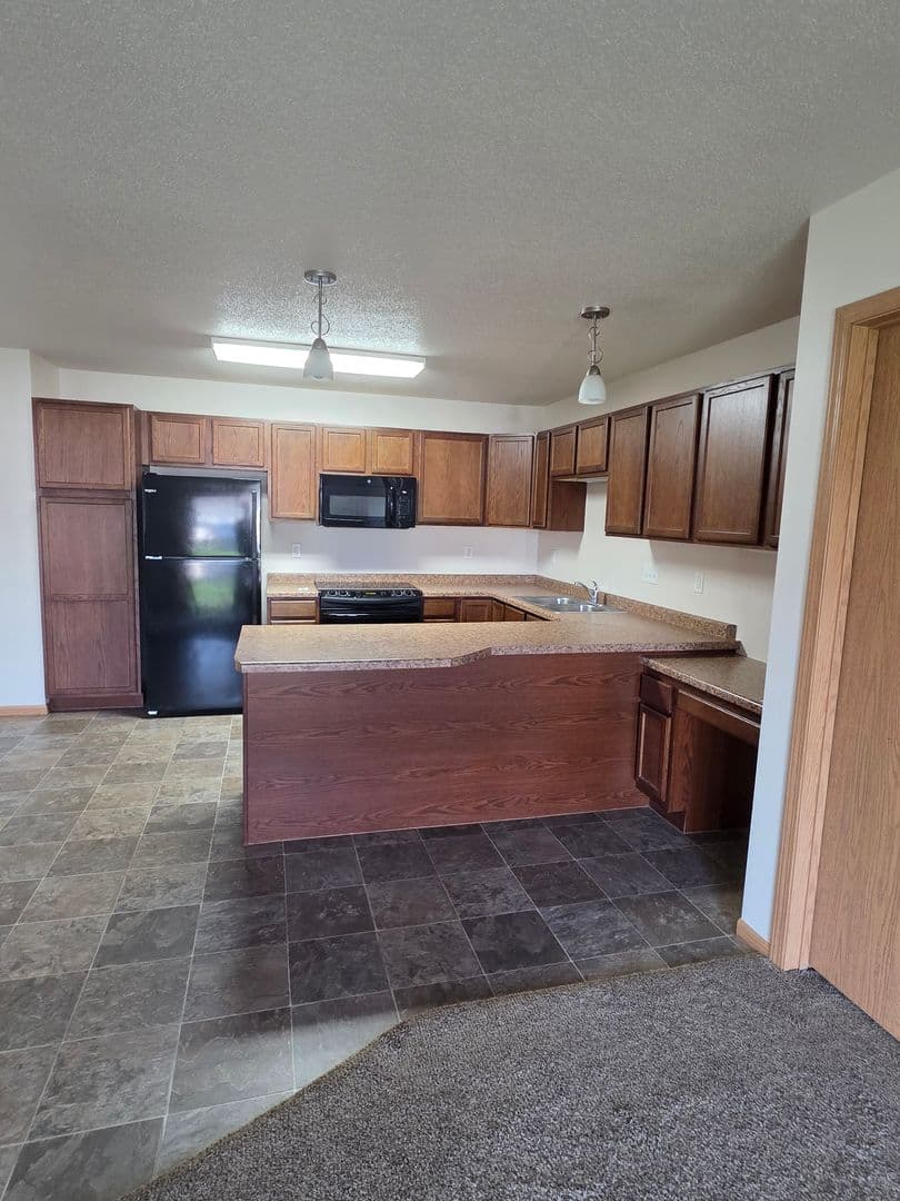 Fargo Apartment: 2055 Dakota Dr N