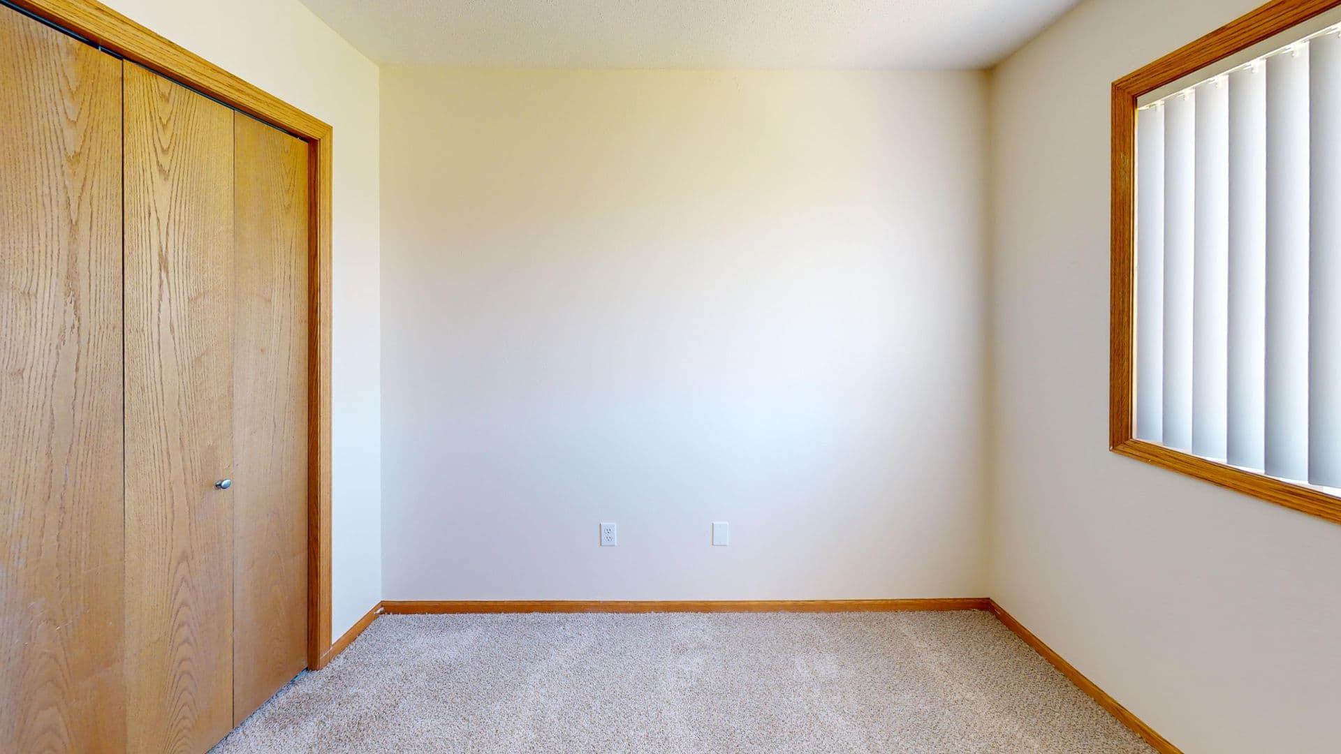 Fargo Apartment: 3225-3235 35th Ave S