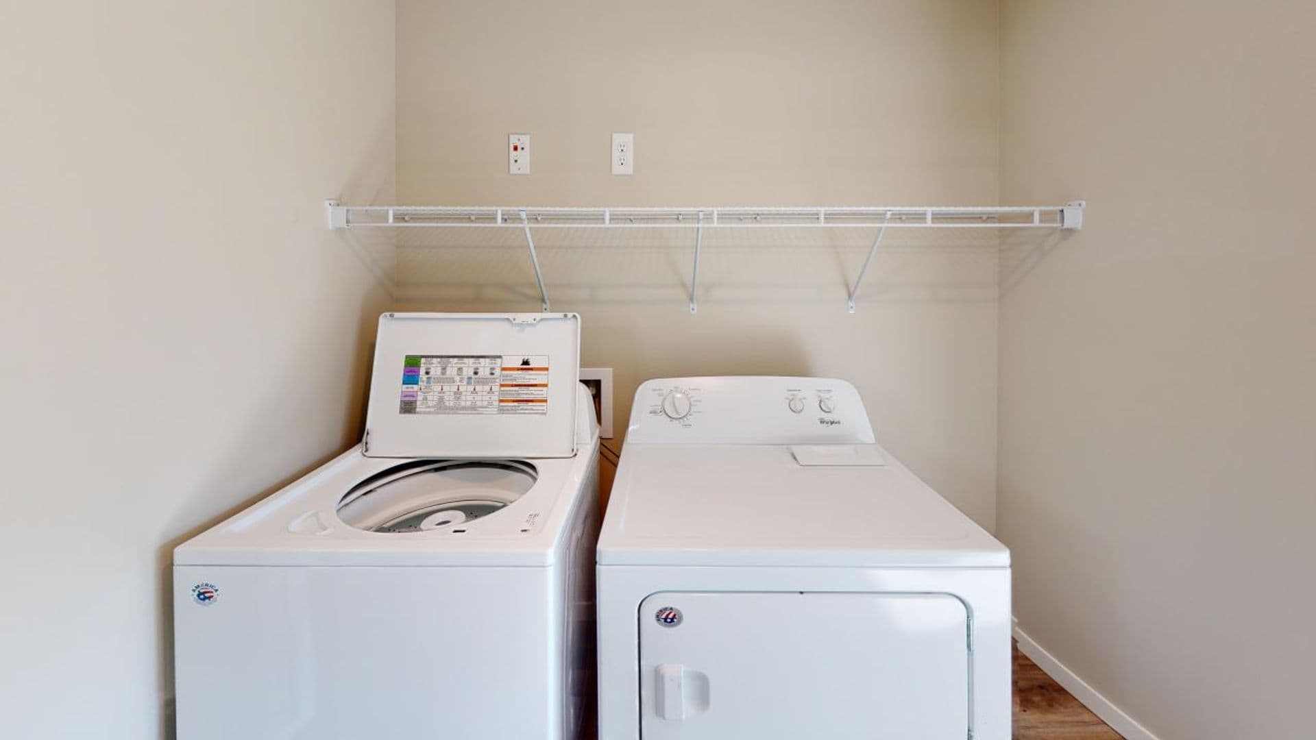 Fargo Apartment: 719 7th Street N