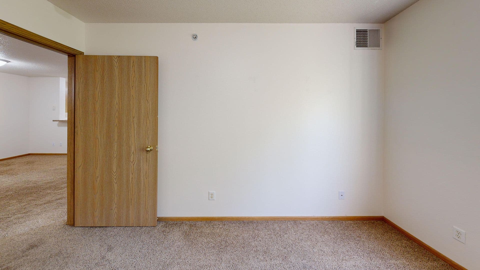 Fargo Apartment: 3001 34th Ave S