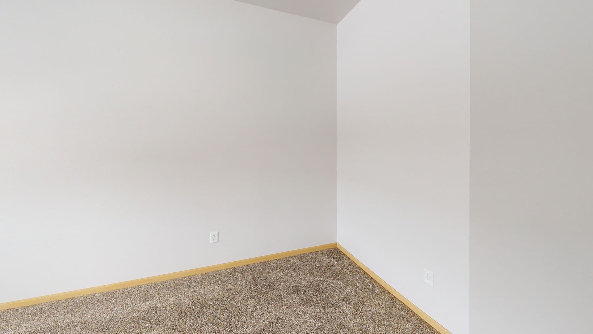 Fargo Apartment: 4751 46th St S, 4685 49th Ave S,