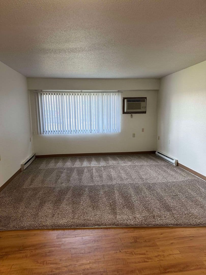 Fargo Apartment: 1502 Dakota Dr N