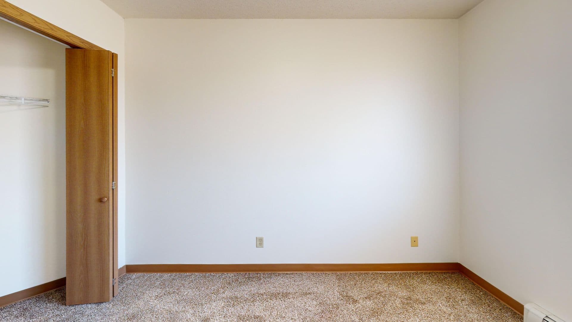 Fargo Apartment: 1704-1736 Dakota Dr. N.
