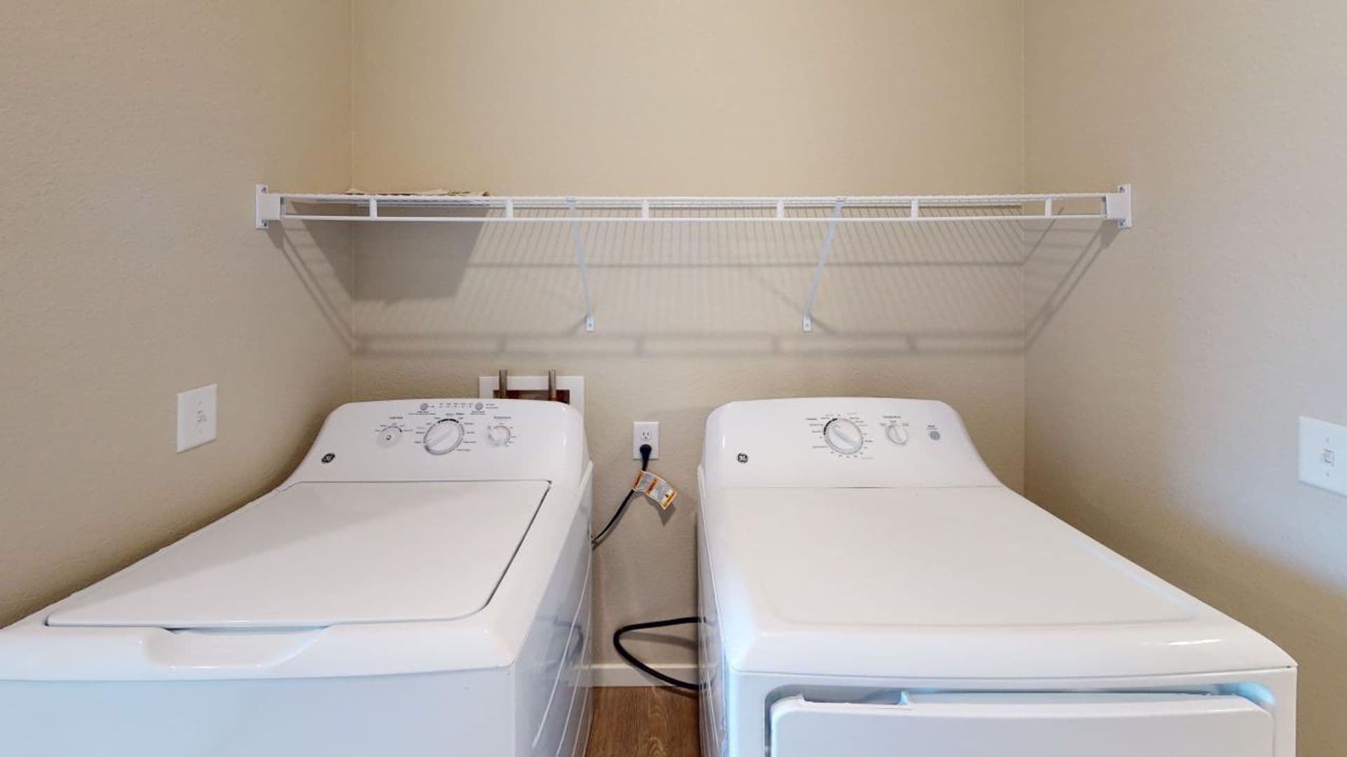 Billings Apartment: 4427 Altay Dr