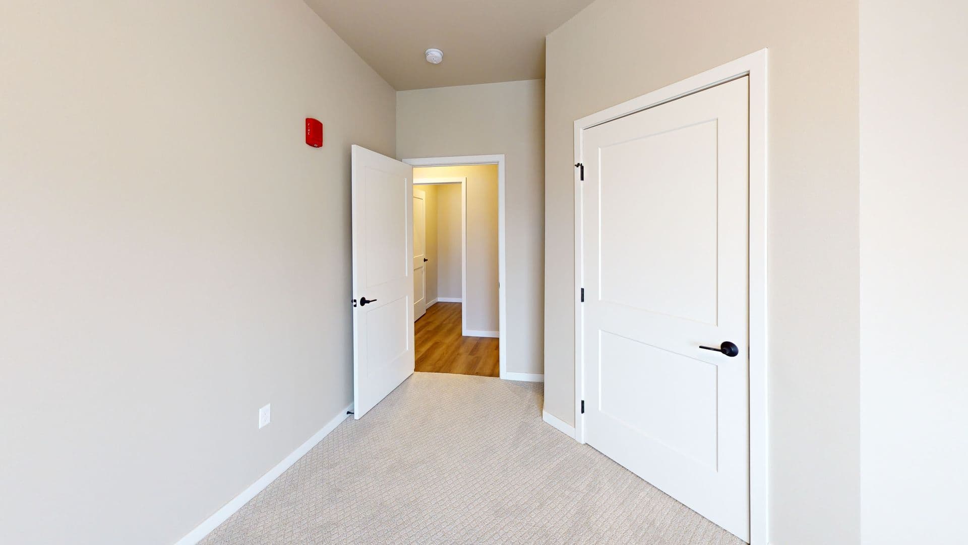 Watertown Apartment: 1631 4th Street NE