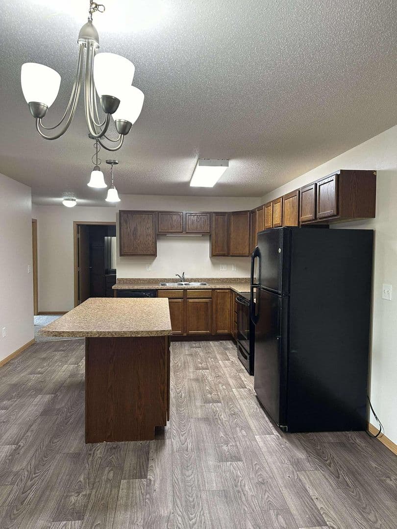 Fargo Apartment: 2055 Dakota Dr N
