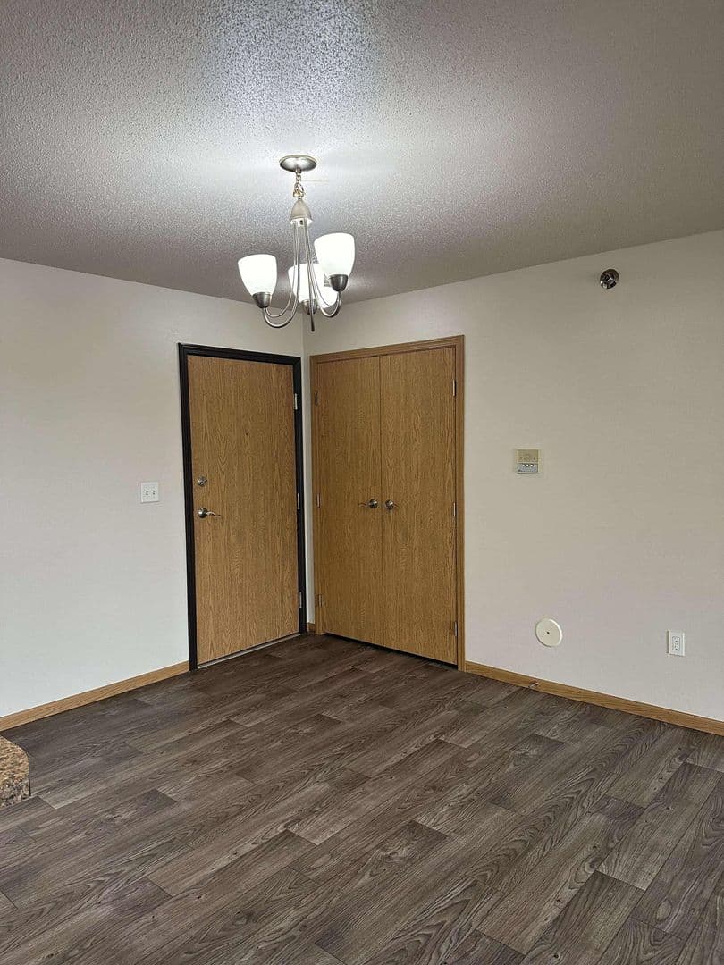 Fargo Apartment: 2055 Dakota Dr N