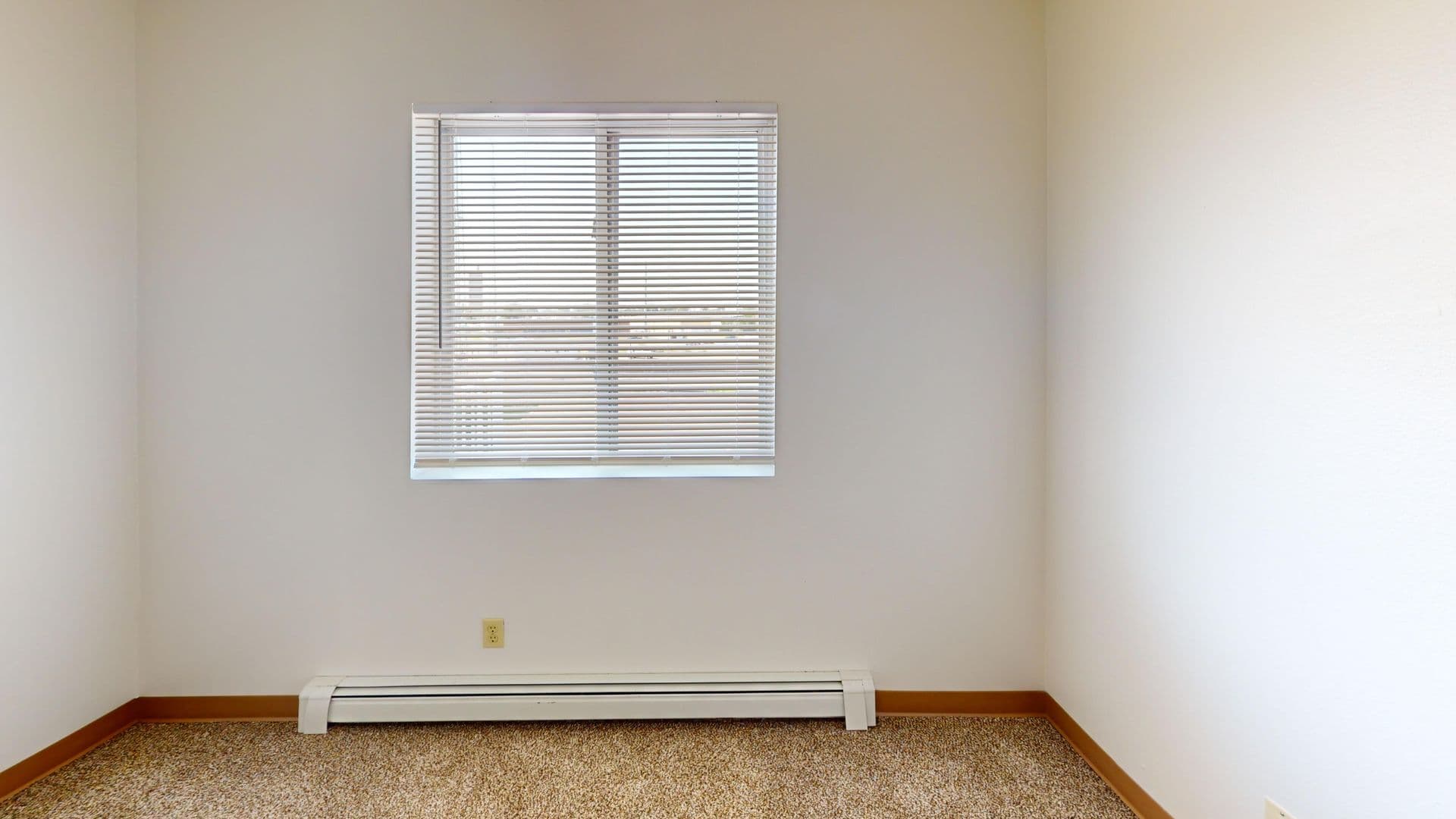 Fargo Apartment: 1704-1736 Dakota Dr. N.