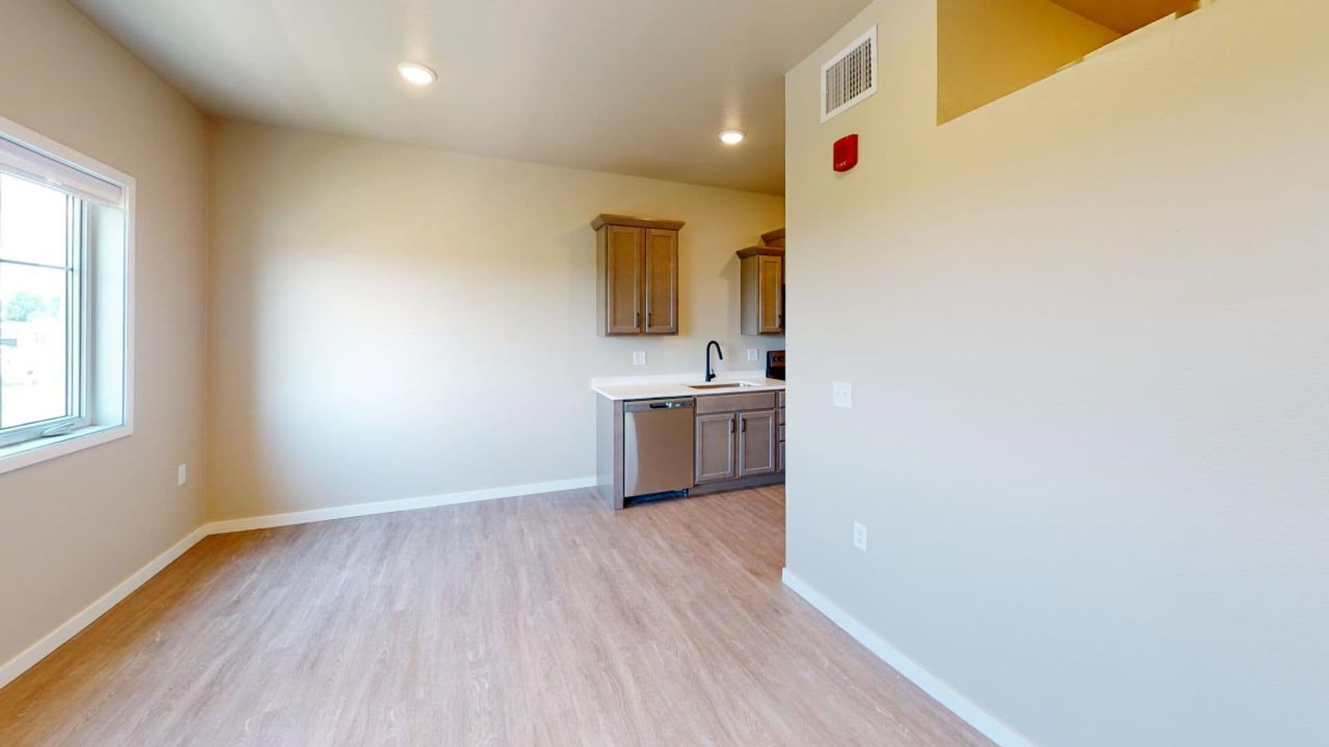 Billings Apartment: 4427 Altay Dr