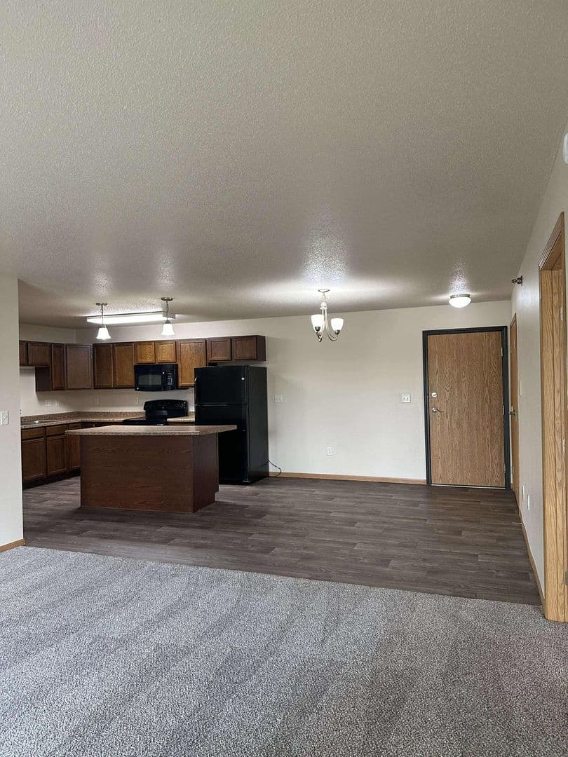 Fargo Apartment: 2055 Dakota Dr N