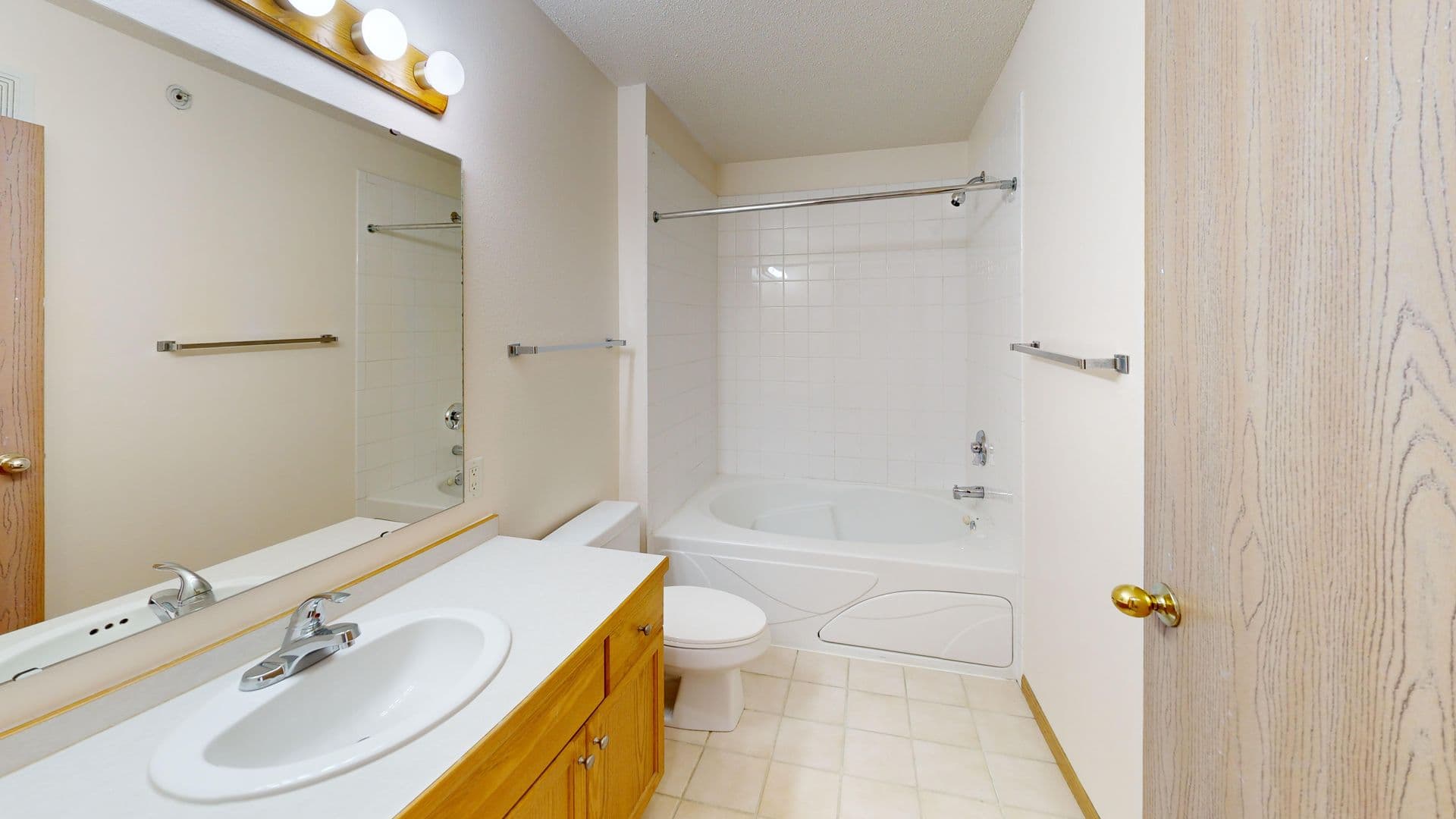 Fargo Apartment: 3001 34th Ave S