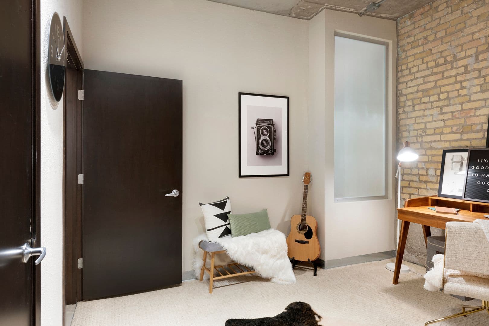 Minneapolis Apartment: 607 Washington Ave N