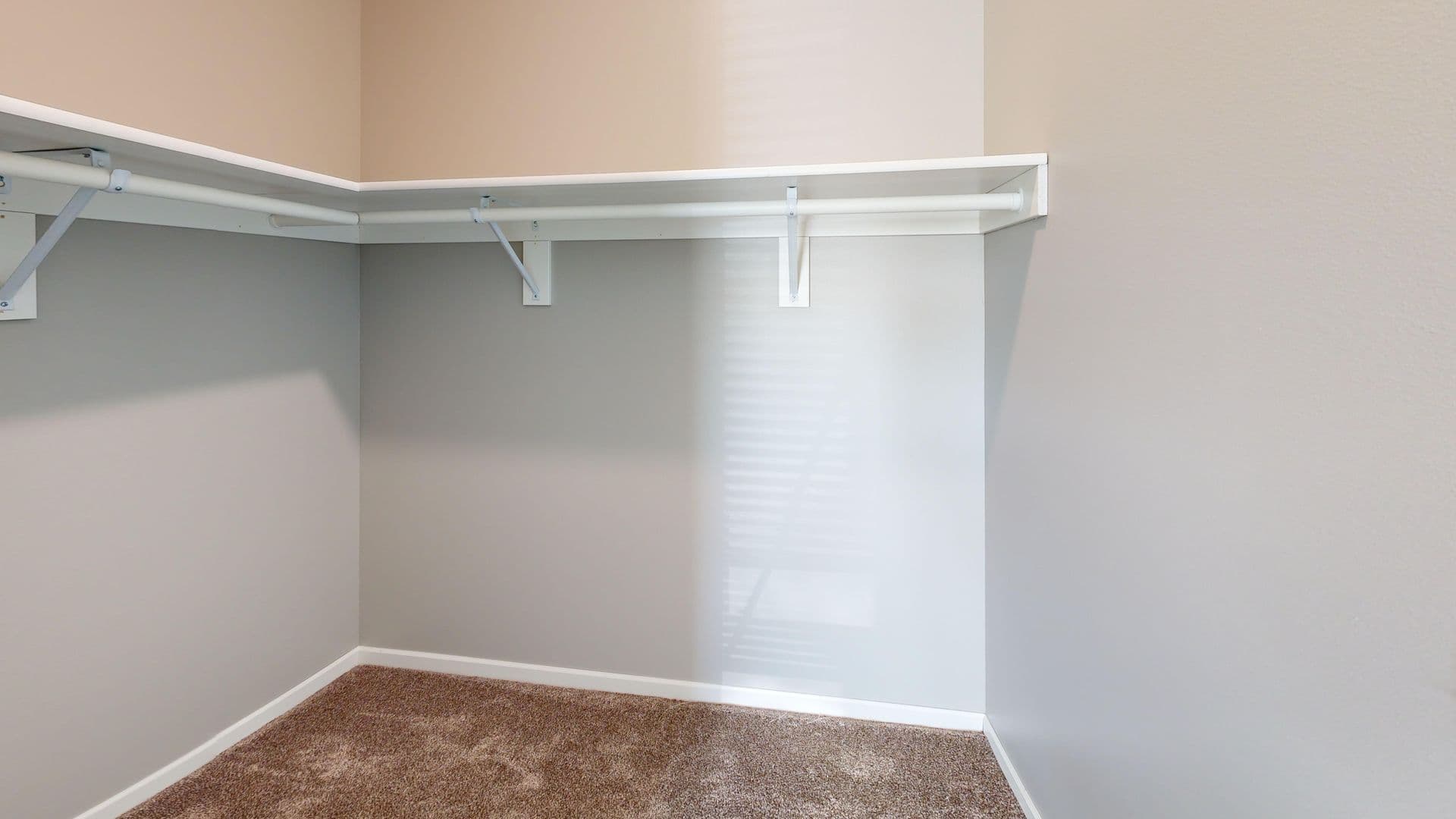 Sioux Falls Apartment: 3600 S Grand Slam Ave