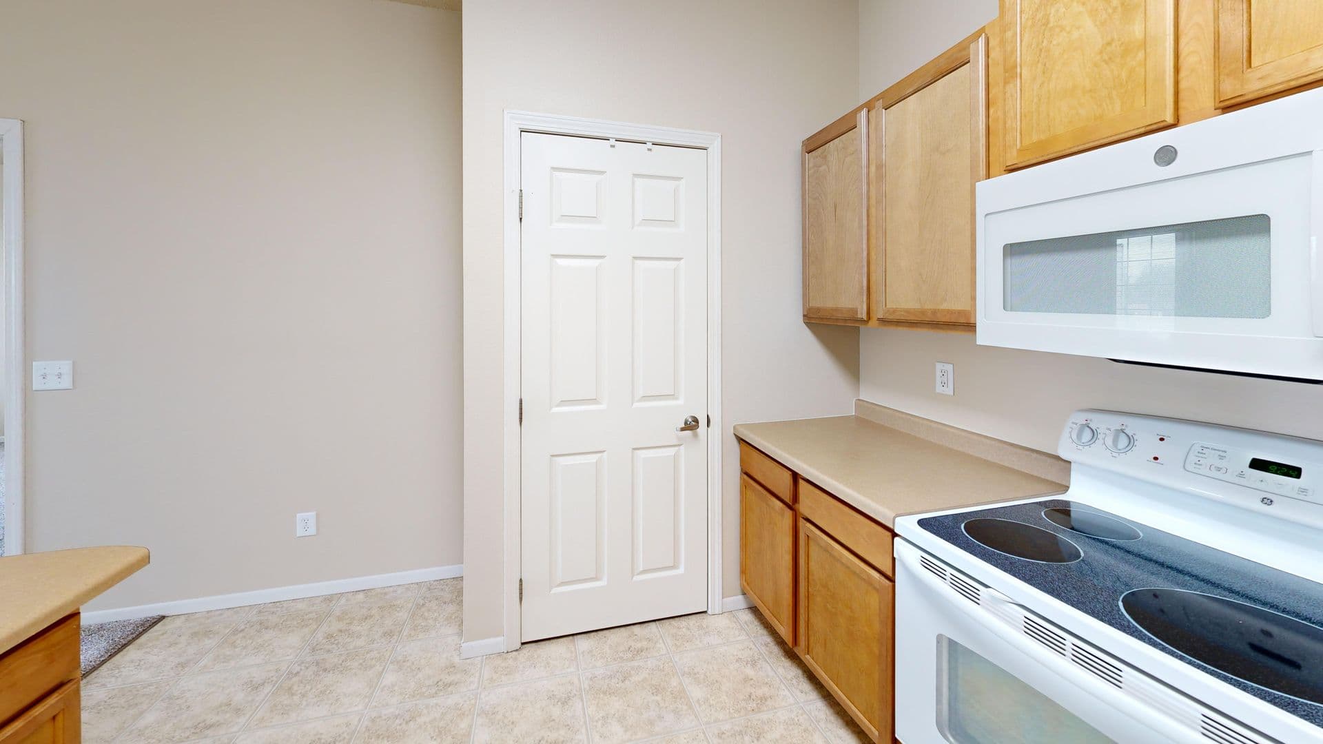 Moorhead Apartment: 1501 Belsly Blvd