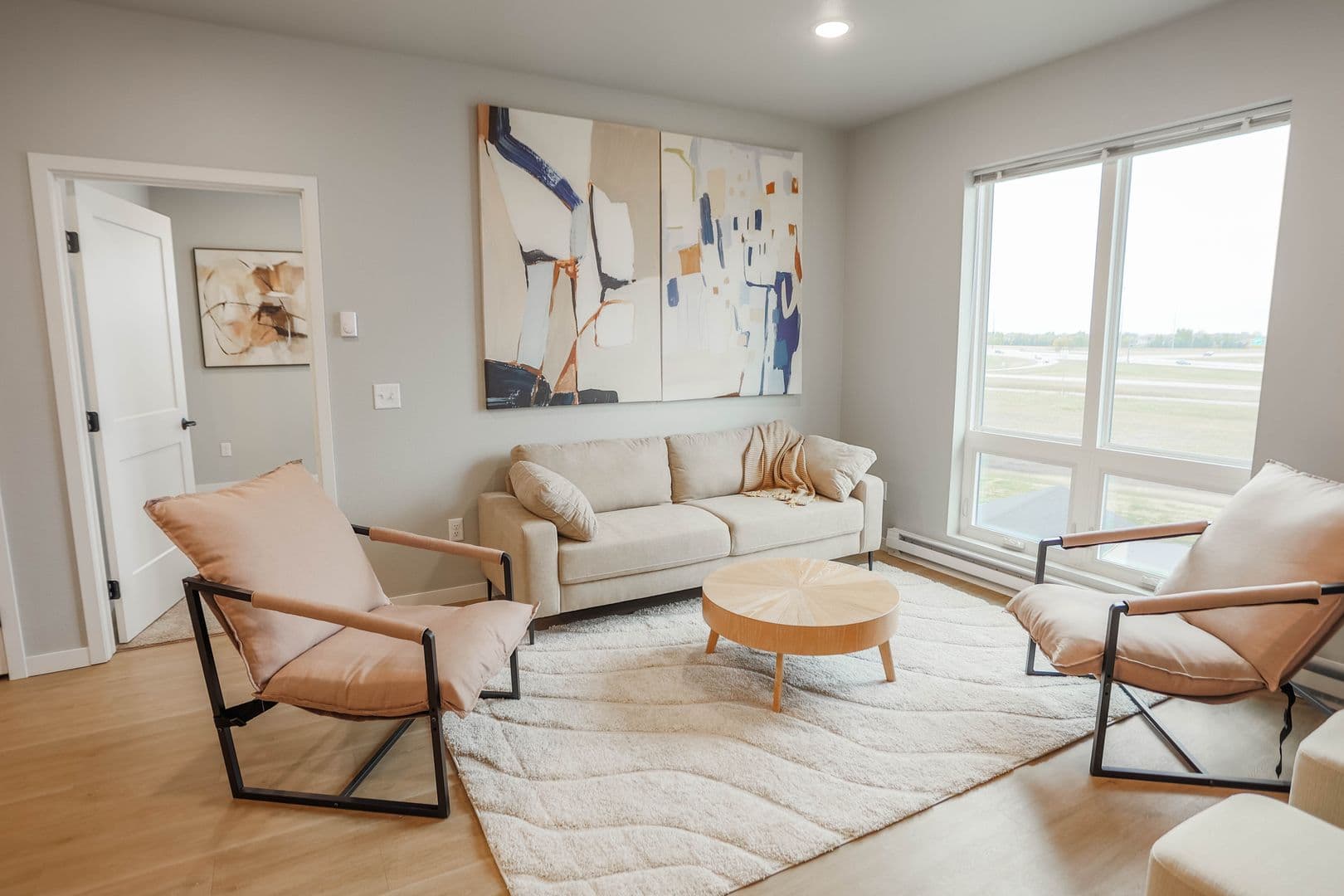 Fargo Apartment: 1882 39th St S