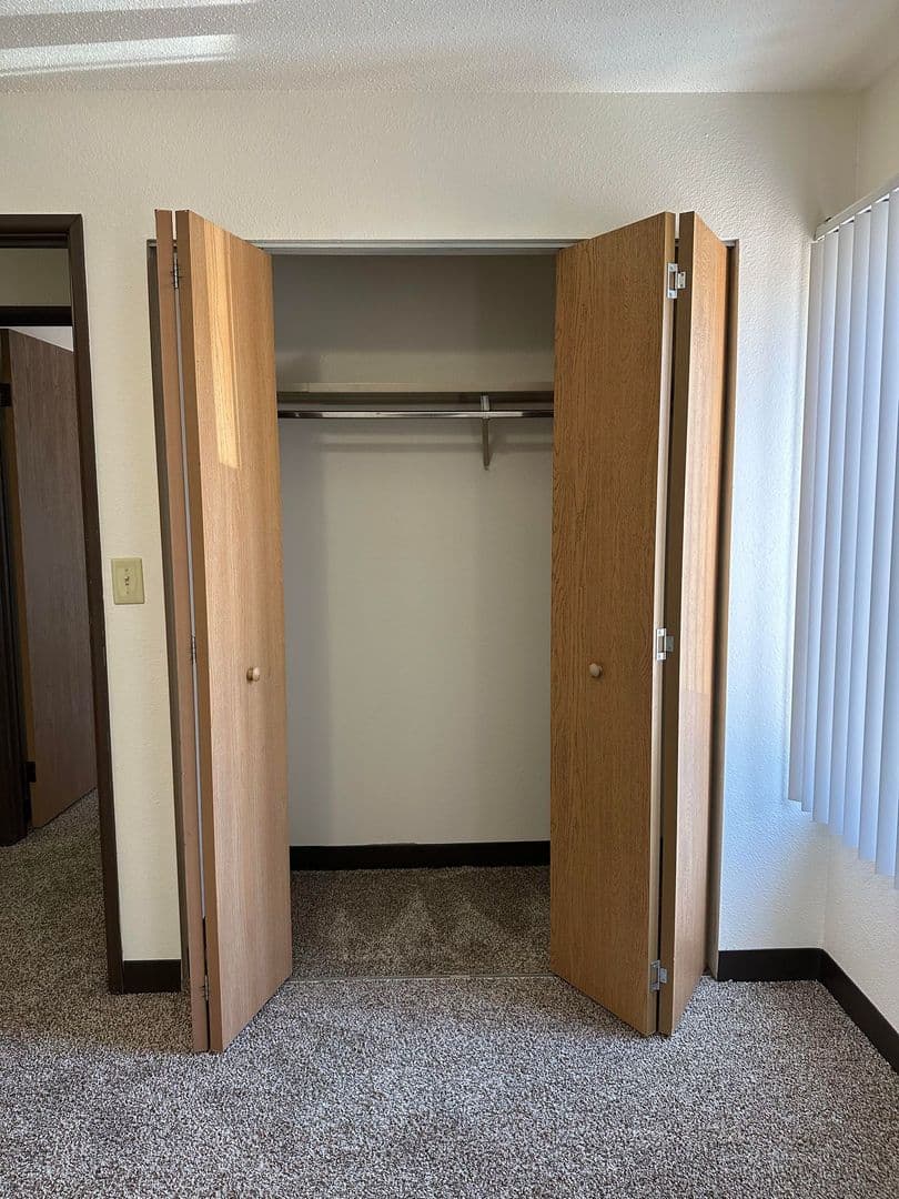 Fargo Apartment: 1502 Dakota Dr N