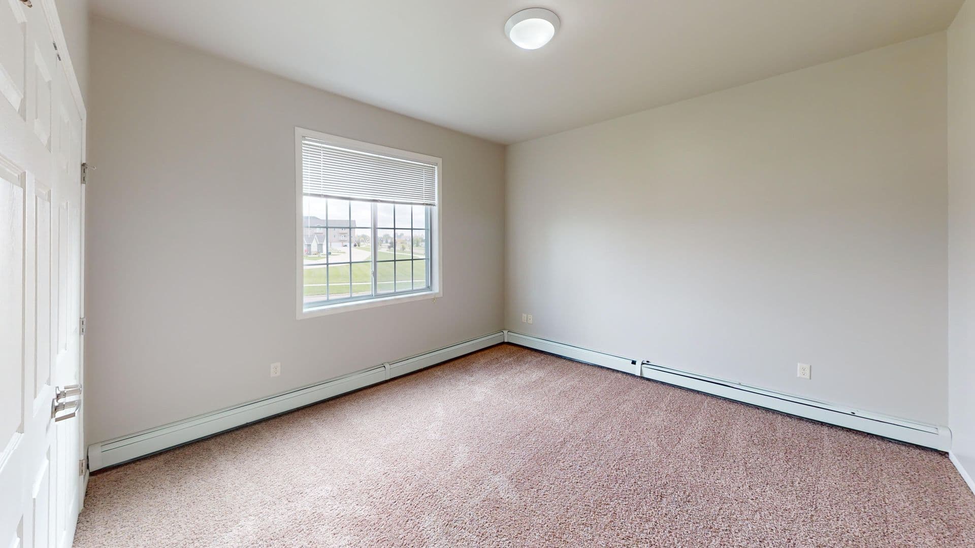 Fargo Apartment: 5357 27th St S