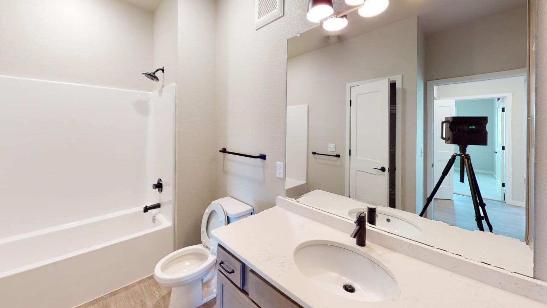 Billings Apartment: 4427 Altay Dr