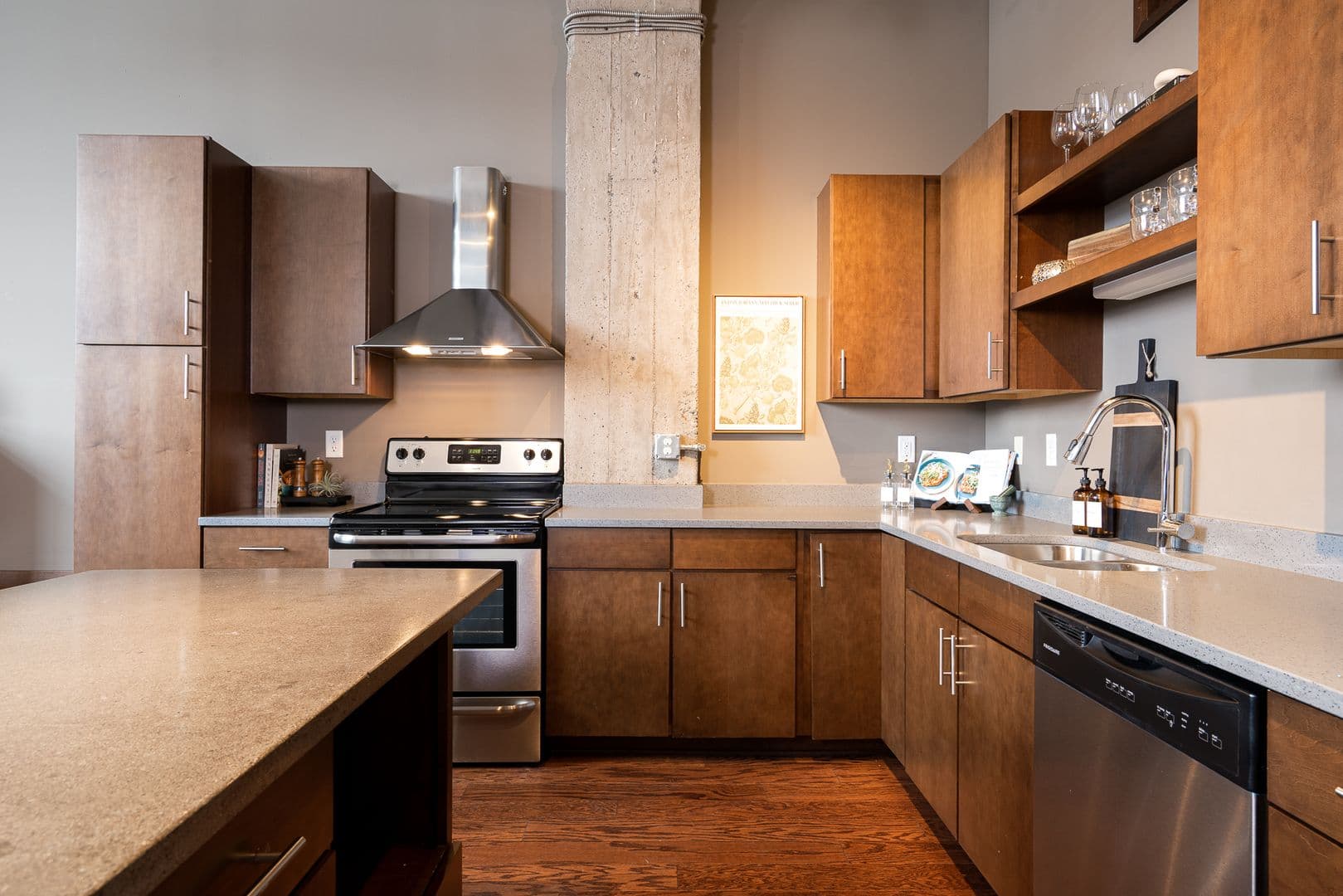 Minneapolis Apartment: 730 Washington Ave N