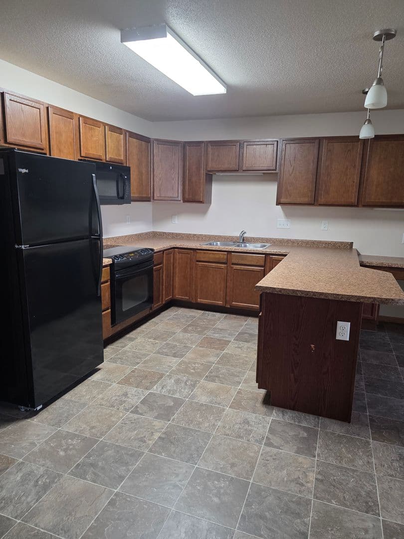 Fargo Apartment: 2055 Dakota Dr N