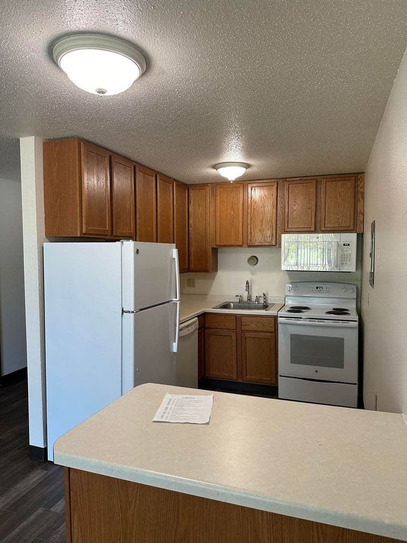 Fargo Apartment: 1502 Dakota Dr N