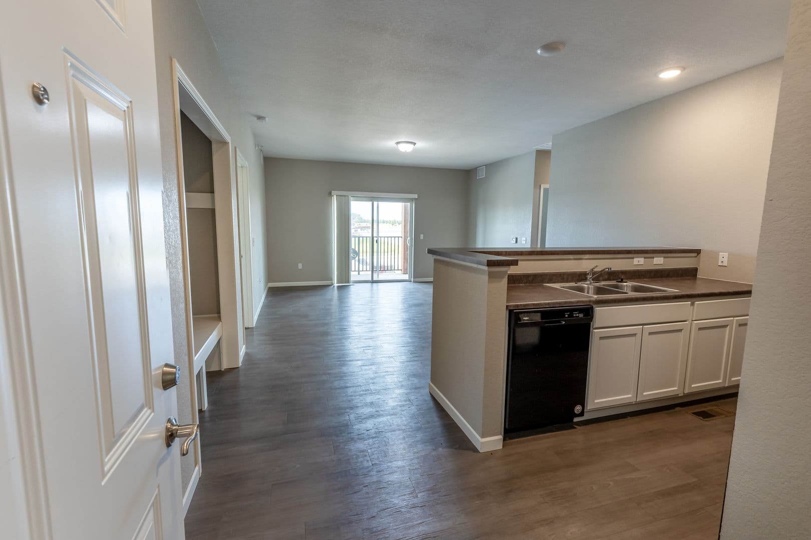 Sioux Falls Apartment: 3600 S Grand Slam Ave