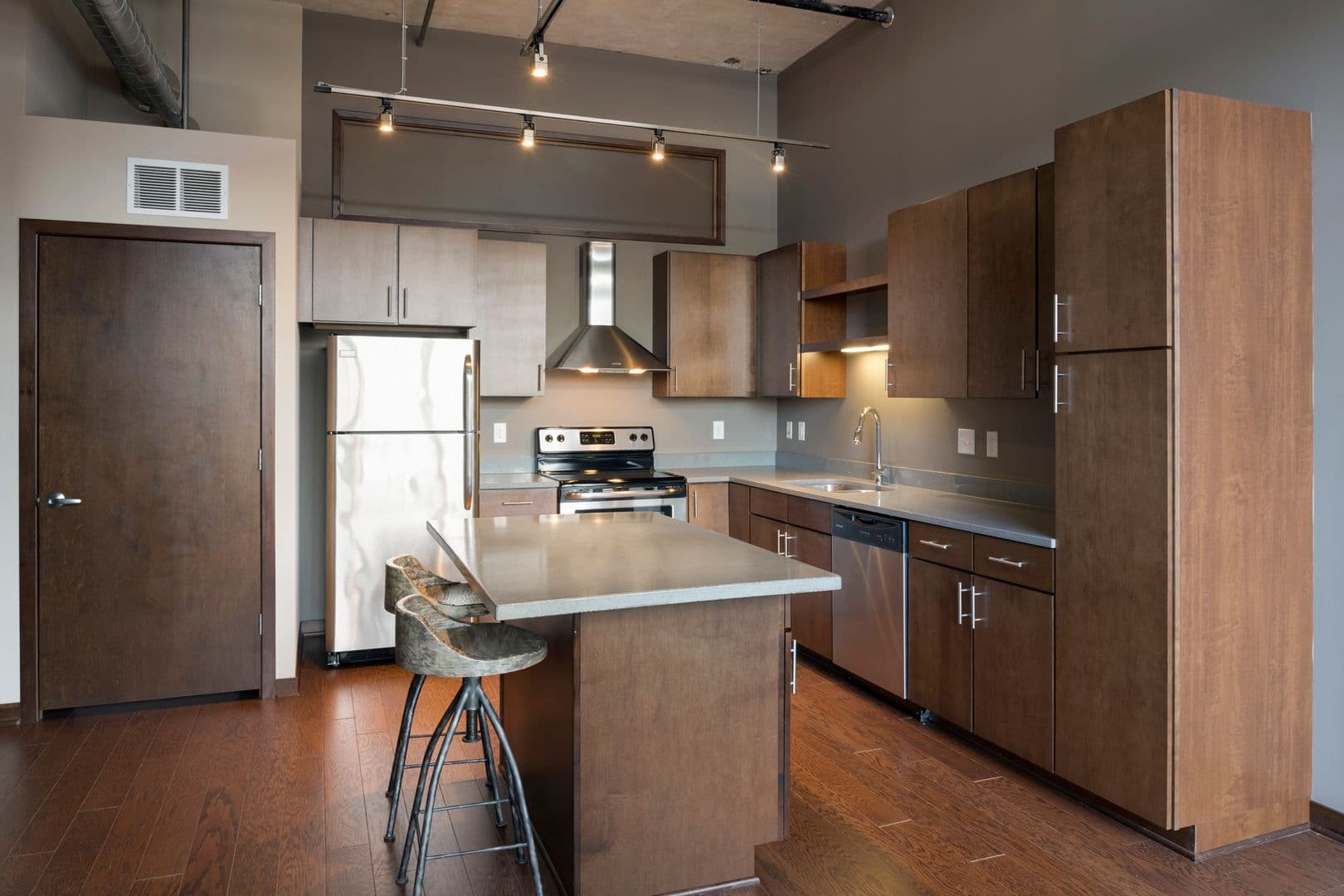 Minneapolis Apartment: 730 Washington Ave N