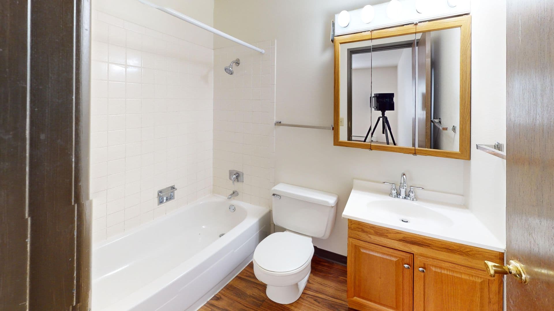 Fargo Apartment: 1010 16th St N