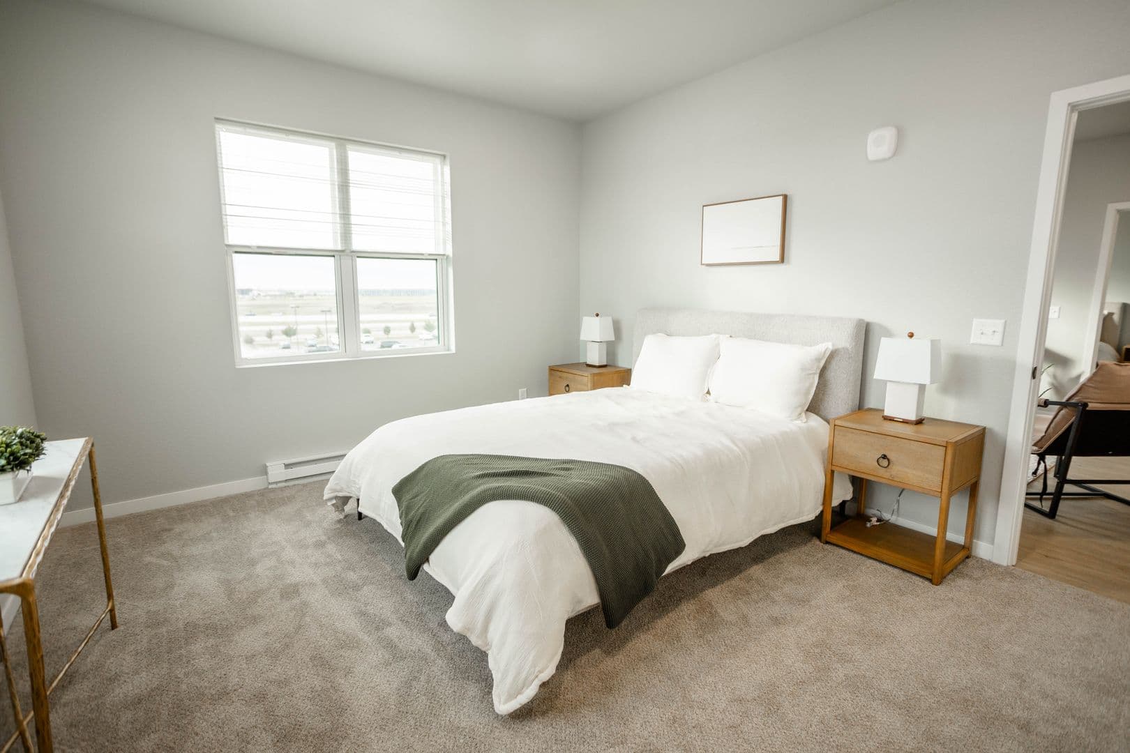 Fargo Apartment: 1882 39th St S