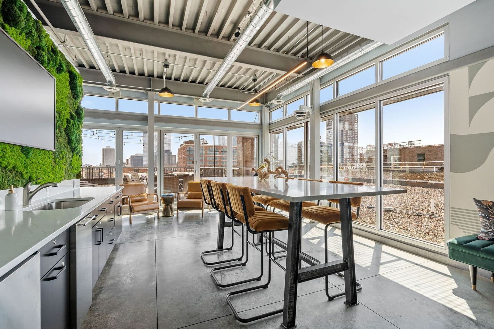 Minneapolis Apartment: 607 Washington Ave N