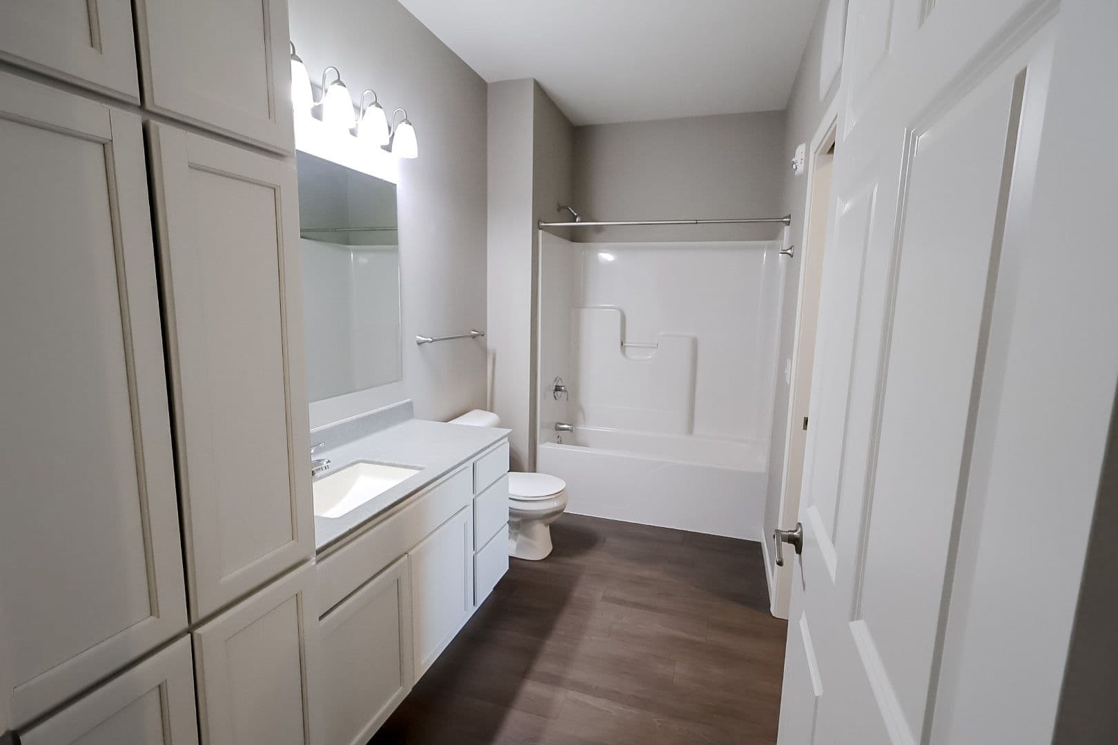 Sioux Falls Apartment: 3600 S Grand Slam Ave