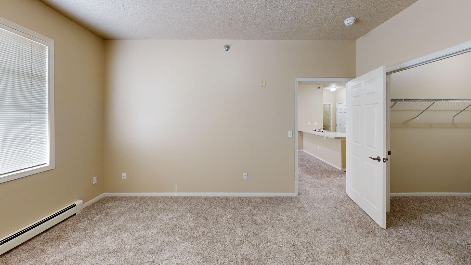 Moorhead Apartment: 1501 Belsly Blvd